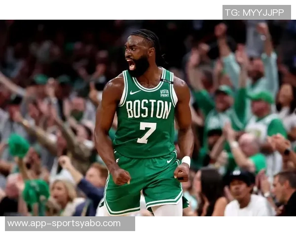 下半场球队稳健发挥杰伦布朗引领逆转20分展现领袖风范